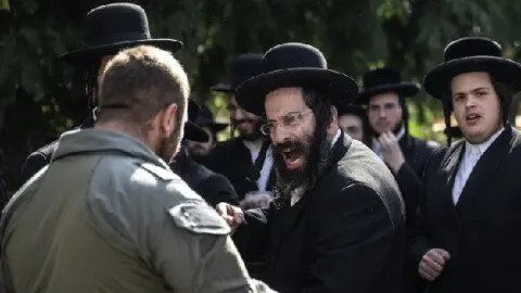 المحكمة العليا الإسرائيلية تلزم الحكومة بوضع سياسة فعالة لمواجهة تهرب الحريديم من الخدمة العسكرية