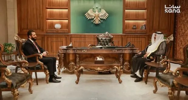 الرئيس الشرع يستقبل الشيخ مانع حميدي الجربا ويبحث الأوضاع في المنطقة الشرقية