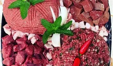 هل يرتبط تناول اللحوم غير المطهوة جيداً بزيادة خطر الإصابة بالسرطان؟ دراسة تكشف التفاصيل