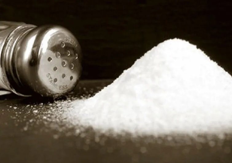 دراسة تحذر: الإفراط في الملح يزيد خطر الإصابة بالإكزيما وتفاقم أعراضها