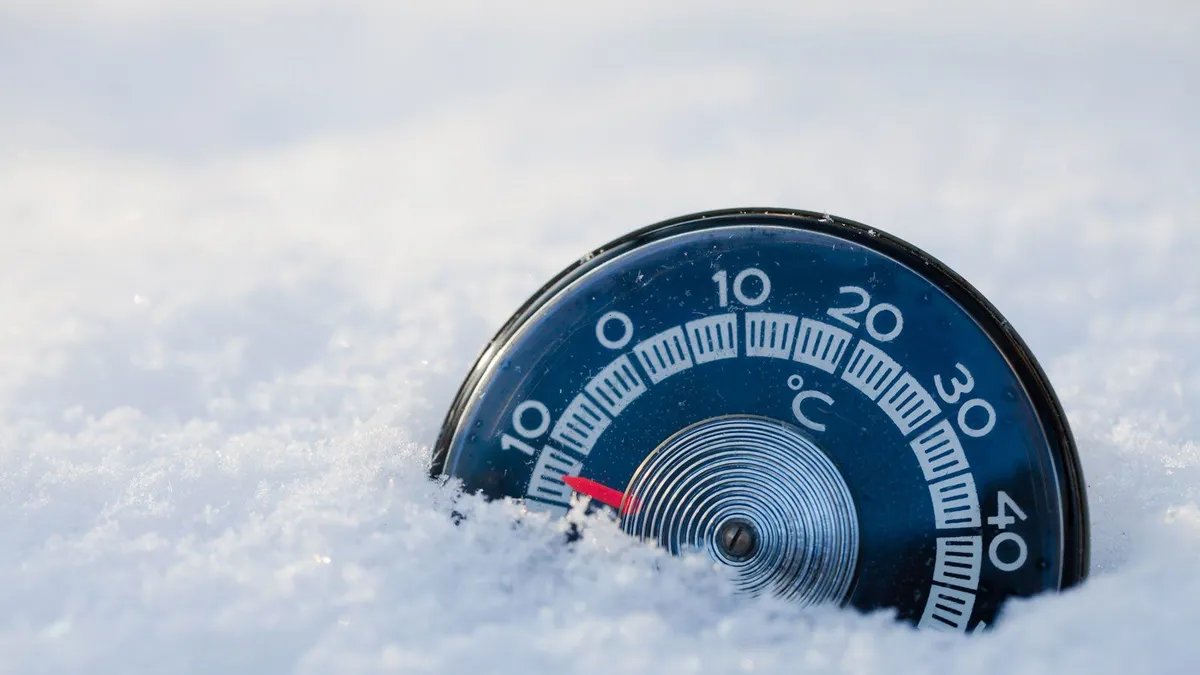ألمانيا تحت وطأة صقيع غير مسبوق: توقعات بانخفاض الحرارة إلى -15 وتساقط كثيف للثلوج