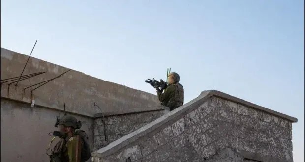 الجيش الإسرائيلي يعلن عن عمليات "استباقية" لتدمير عتاد عسكري في جنوب سوريا