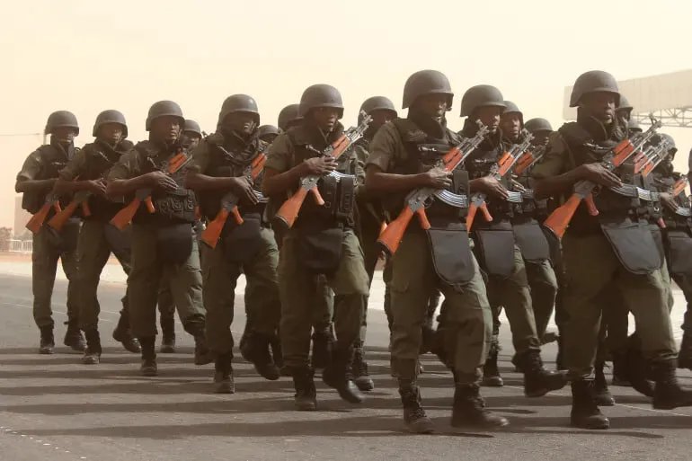 هجوم دامٍ في النيجر: مقتل عشرة جنود في هجوم على نقطة عسكرية غرب البلاد