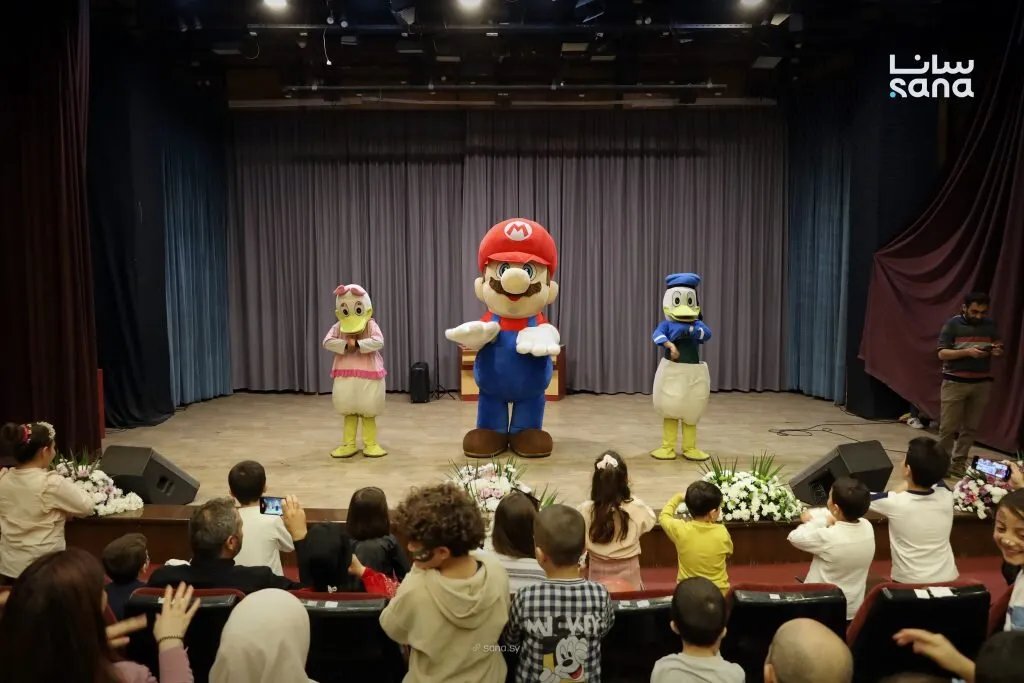 طرطوس: المركز الثقافي يحتفي بالأطفال بحفل ترفيهي مميز لفرقة "طيور الجنة"