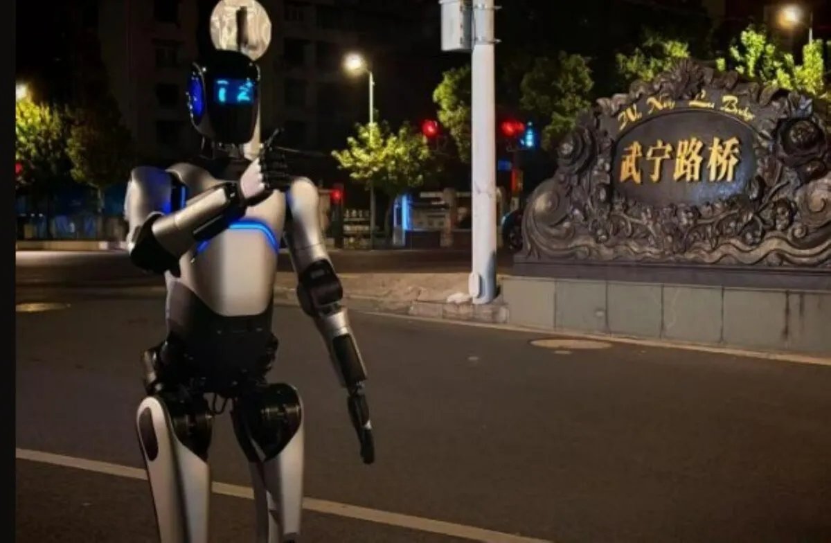 روبوت صيني يحقق إنجازاً تاريخياً ويدخل موسوعة غينيس بمسيرة ماراثونية