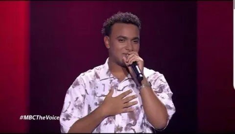 متسابق "ذا فويس" يشعل السوشيال ميديا بصلته المزعومة بـ محمد فوزي