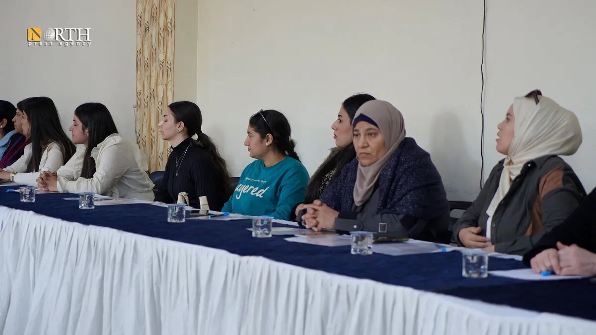 الرقة تشهد ملتقى حوارياً لنساء سوريات بمناسبة اليوم العالمي لمناهضة العنف ضد المرأة