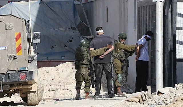 تصاعد التوتر في الضفة الغربية: قوات الاحتلال الإسرائيلي تعتقل عشرة فلسطينيين وتنفذ اقتحامات واسعة