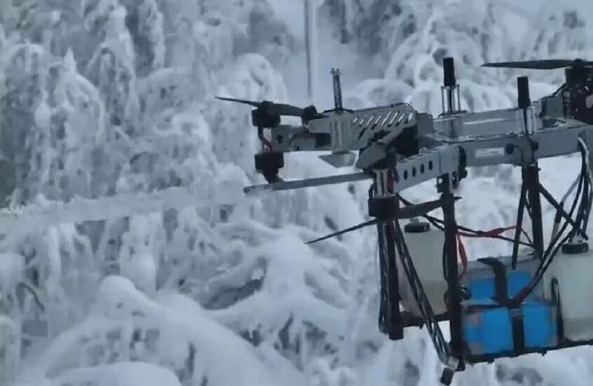 جامعة بيرم الروسية تبتكر طائرة مسيرة متطورة لمعالجة خطوط الكهرباء ومكافحة الجليد