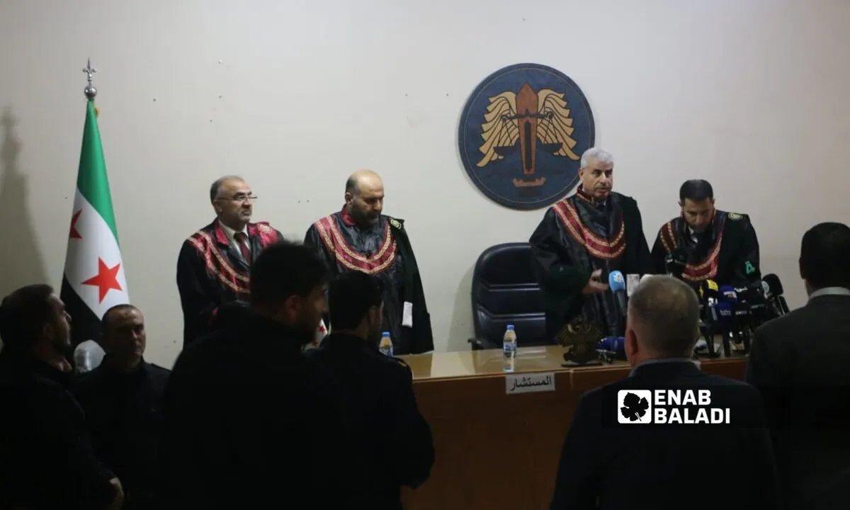 محاكمات الساحل السوري: هل هي بداية العدالة الانتقالية أم مجرد مسكن؟