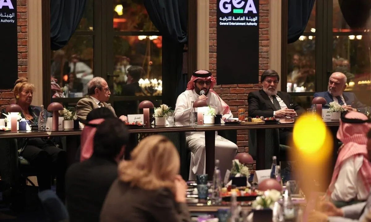 تركي آل الشيخ يجمع نجوم الفن السوري في الرياض: هل نشهد نهضة للدراما السورية؟