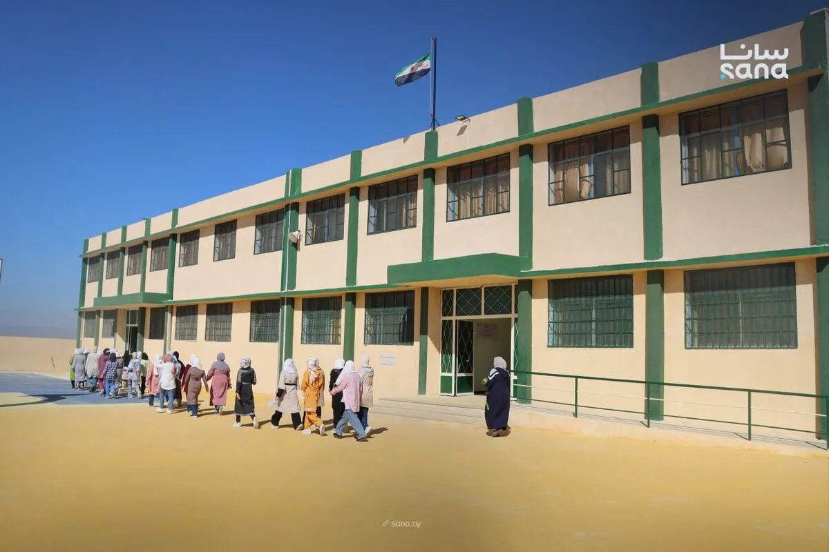 التربية السورية تنجز ترميم 908 مدارس وتواصل العمل في 1017 أخرى لتعزيز البيئة التعليمية