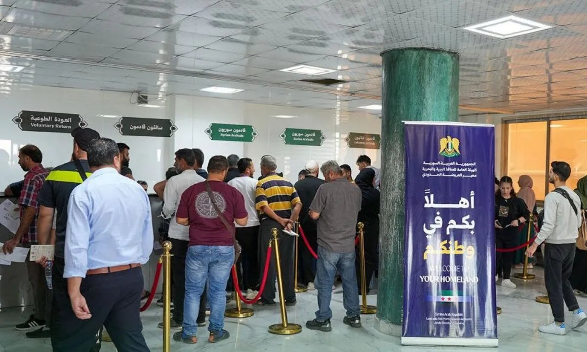 بين الأمل والواقع: لاجئون سوريون يتحدثون عن دوافع العودة وتحديات البقاء