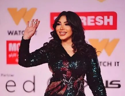 غادة إبراهيم تخطف الأنظار في ختام مهرجان القاهرة السينمائي وتثير ضجة على السوشيال ميديا