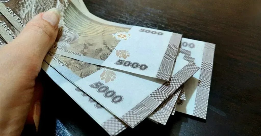 تذبذب مستمر: أسعار صرف الليرة السورية مقابل العملات الأجنبية في افتتاح تعاملات اليوم