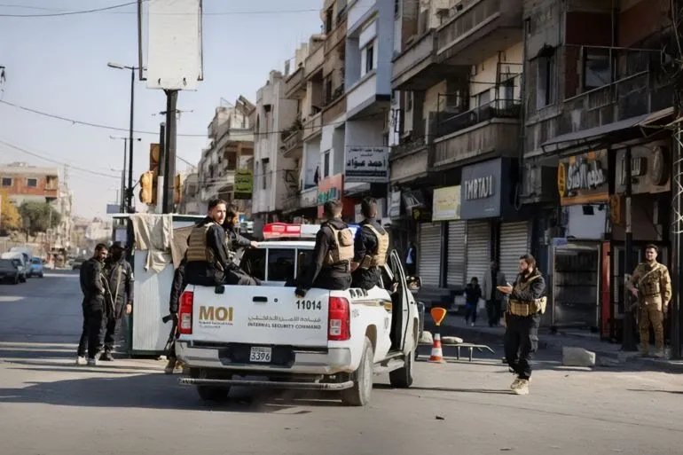 حمص تستنكر جريمة زيدل: مطالب عشائرية ودينية بالكشف عن الجناة ومنع الفتنة