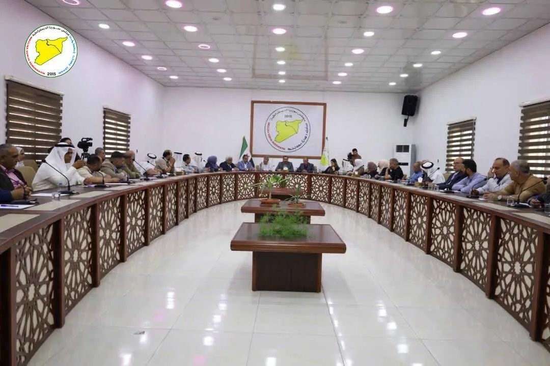الرقة تحدد رؤيتها لمستقبل سوريا: اجتماع تشاوري موسع يركز على الدور السياسي للمدينة