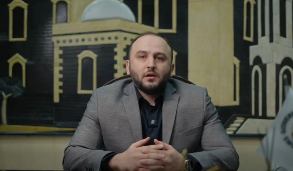 محافظ حمص يشدد: جريمة زيدل لن تشعل الفتنة.. ووعي الأهالي يحبط مخططات العبث بالأمن