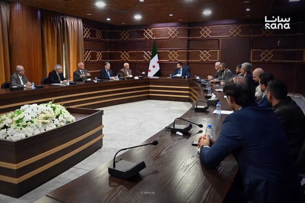 المكتب التنفيذي المؤقت في اللاذقية يباشر مهامه بعد أداء اليمين القانونية
