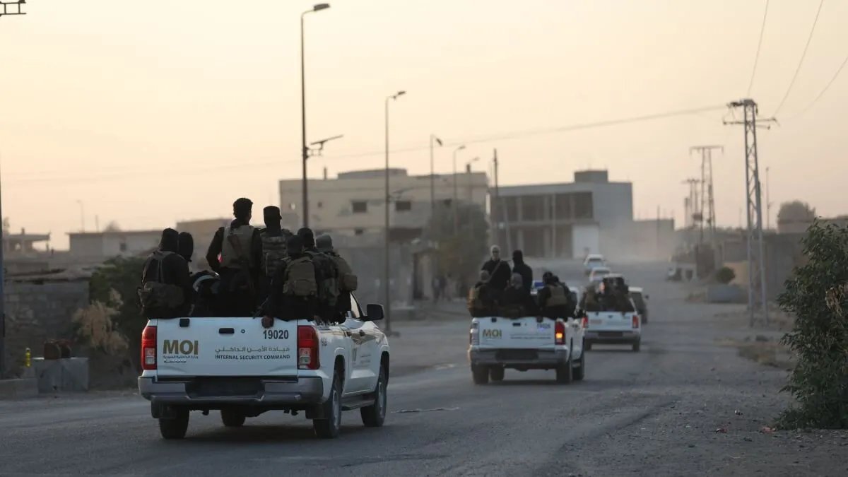 اللاذقية: تفكيك خلية تابعة لتنظيم "الدولة" وعمليات أمنية واسعة النطاق تستهدف التنظيم في أنحاء سوريا