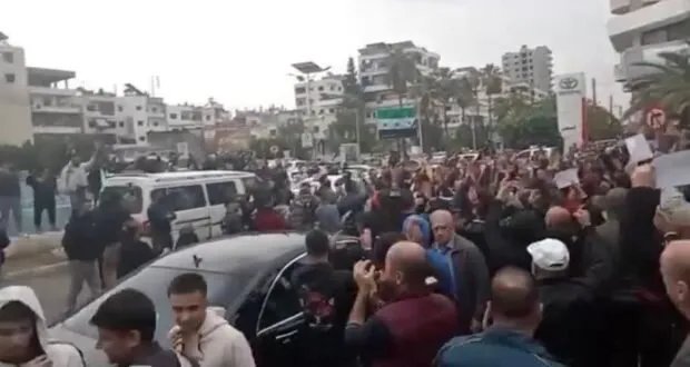 اعتصام سلمي في طرطوس للمطالبة بمعالجة قضايا ملحة