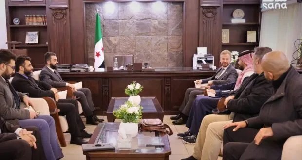 وزير الإدارة المحلية يبحث مع شركة "بيئة" الإماراتية فرص الاستثمار في إدارة النفايات بسوريا