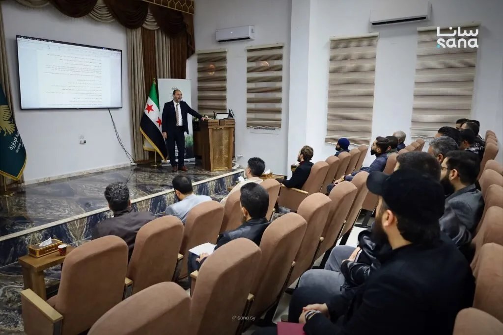 دورة تدريبية في إدلب تركز على إدارة الموارد البشرية المبنية على الكفاءة