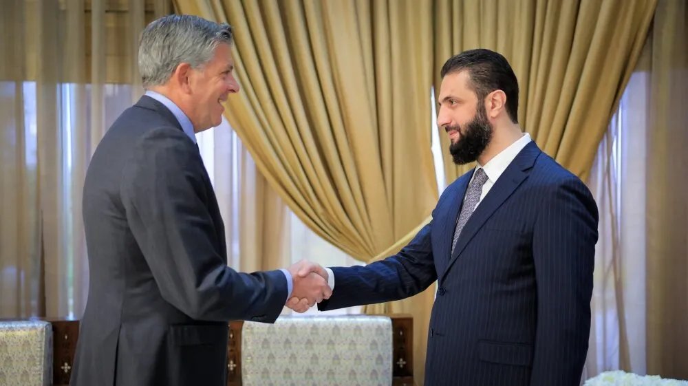 الرئيس الشرع يستقبل وفداً من الكونغرس الأمريكي في دمشق لبحث التعاون والقضايا الإقليمية