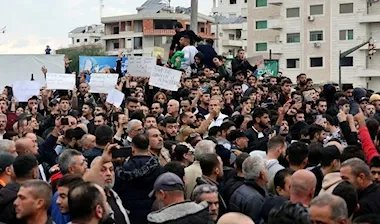 احتجاجات في سوريا: العلويون ينتفضون ضد الحكومة مطالبين بالأمن ومحاسبة المسؤولين