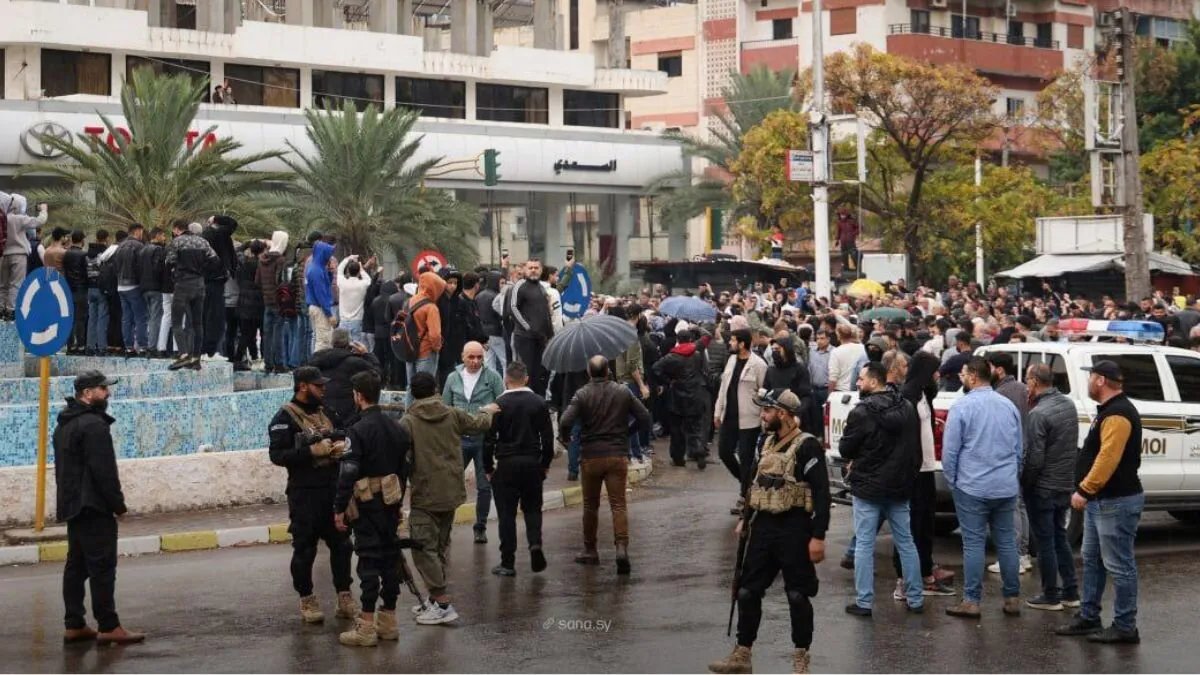 الإدارة الذاتية تدعو الحكومة السورية لاحترام إرادة الشعب وتجنب العنف