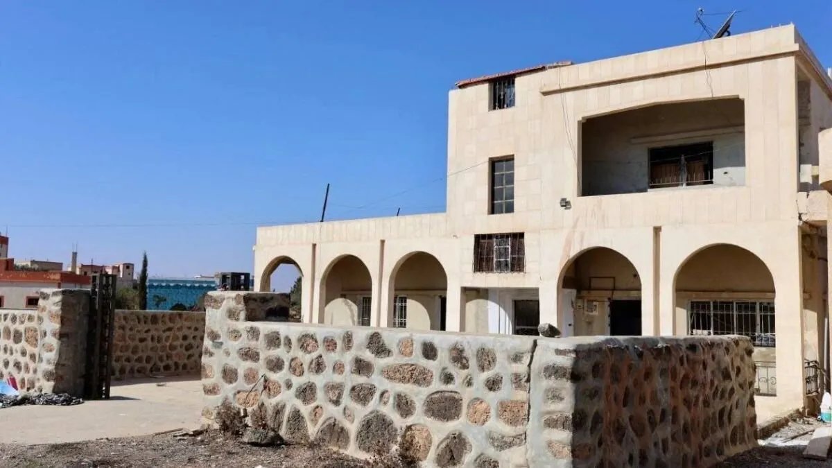 محافظة السويداء توقع اتفاقية مع منظمة دولية لتنفيذ مشاريع خدمية وإغاثية