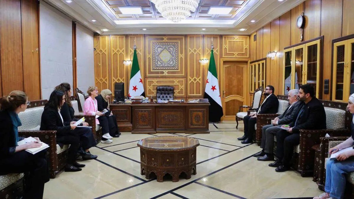 وزير العدل يبحث مع منظمة العفو الدولية تعزيز الأمان والعدالة الانتقالية في سوريا