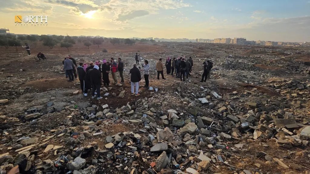 العثور على مقابر جماعية بريف حمص: الداخلية السورية تباشر التحقيقات