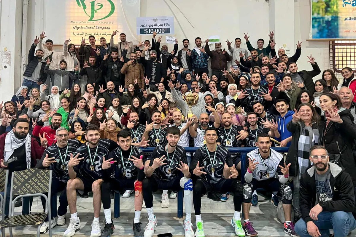 سلمية يحقق إنجازاً تاريخياً ويتوج بلقب الدوري الممتاز للكرة الطائرة دون خسارة