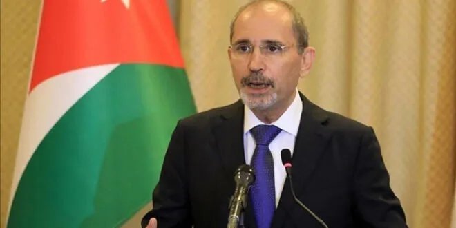 الأردن تدعو لدعم الحكومة السورية ورفع العقوبات عنها لإعادة الإعمار