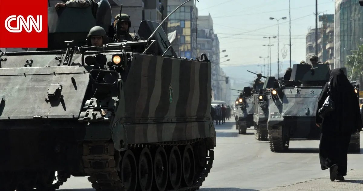 الجيش اللبناني يلقي القبض على أحد أخطر المطلوبين بتهمة الاتجار بالأسلحة والمخدرات في بعلبك