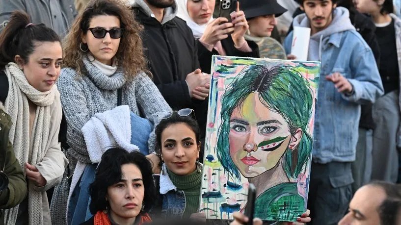 سوريا: مأساة تهزّ الأيام اللاعنفية.. جريمة قتل لمعلمة رفضت الزواج ومصرع أم وابنتها في ظروف غامضة بالسويداء