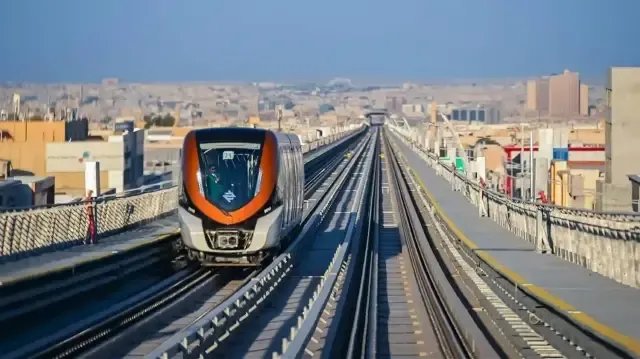 إنجاز سعودي: قطار الرياض يدخل غينيس كأطول شبكة ذاتية القيادة في العالم