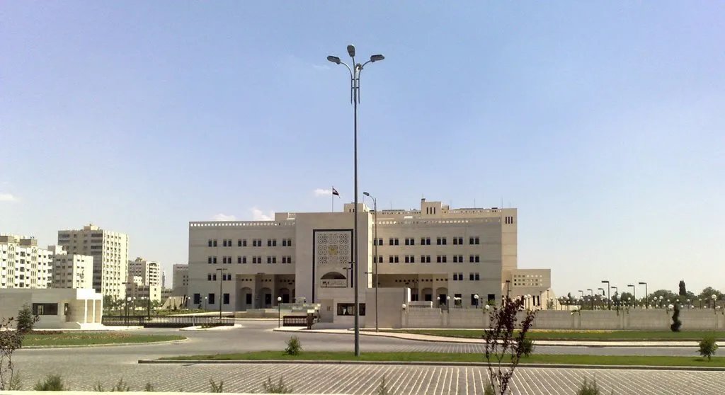 دمشق تدين قصف إسرائيلي على بيت جن وتطالب بتحرك دولي عاجل لوقف الاعتداءات