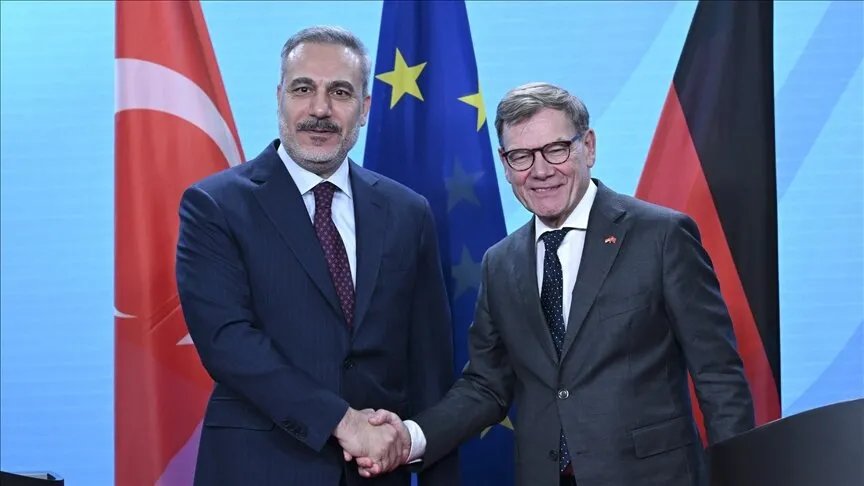 تركيا وألمانيا تتفقان على دعم سيادة واستقرار سوريا: تفاصيل اللقاء في برلين