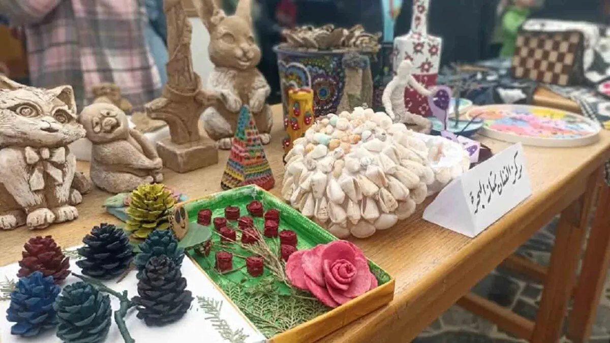 معرض "الفن والنصر" في المزة: إبداعات طلاب دمشق احتفاءً بالذكرى الأولى للتحرير