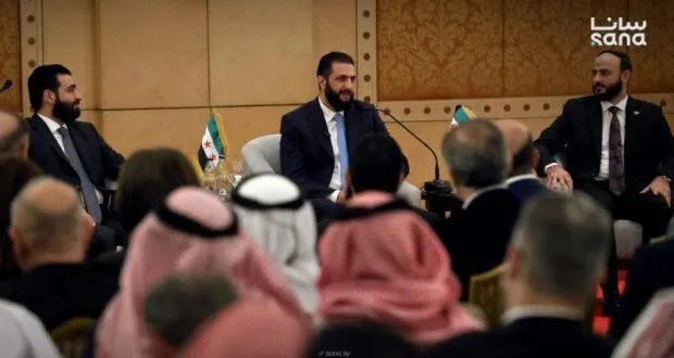 الرئيس الشرع يحتفي بذكرى تحرير حلب ويلتقي فعاليات مدنية وعسكرية