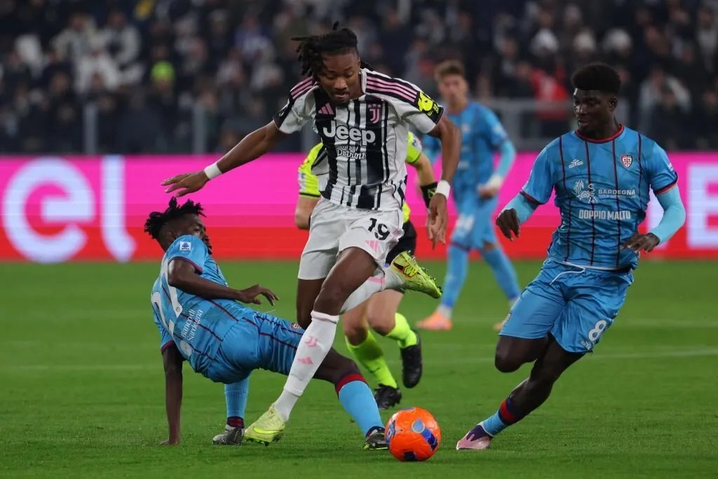 الدوري الإيطالي: يوفنتوس ينتصر على كالياري في مباراة مثيرة