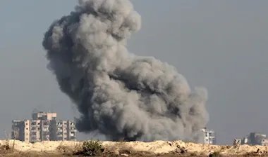 غزة تحت القصف: أكثر من 70 ألف شهيد والعدوان الإسرائيلي مستمر رغم الهدنة