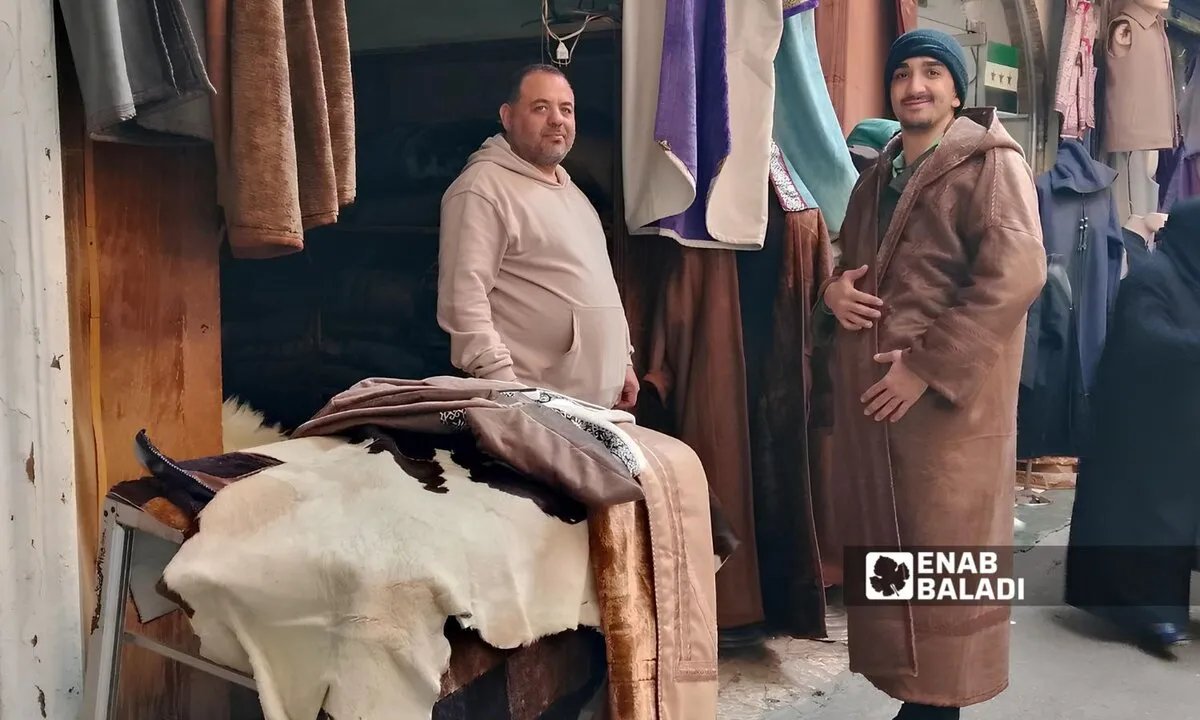 العباءة السورية: من رمز للوجاهة في مملكة الأنباط إلى تحديات العصر الحديث