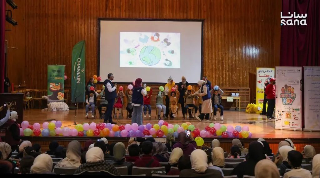 جمعية تنظيم الأسرة ورابطة معتقلي الثورة السورية تحتفيان بالطفولة: "يومي حقّي" يضيء فعاليات يوم الطفل العالمي