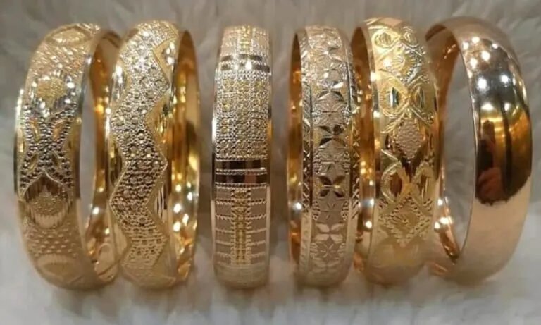 استقرار الليرة السورية يرافق ارتفاعاً جديداً في أسعار الذهب