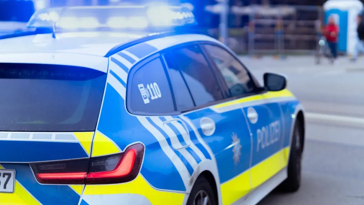 هروب جريء في ألمانيا: شاب يتهرب من دفع أجرة تاكسي بعد رحلة طويلة تنتهي بمأزق