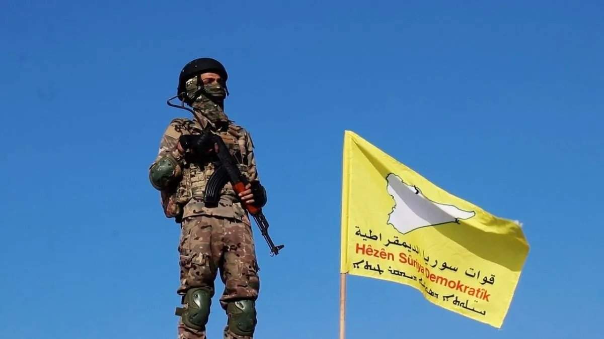 حملة اعتقالات واسعة في دير الزور: "قسد" تعتقل 20 شخصًا وتثير استياء الأهالي