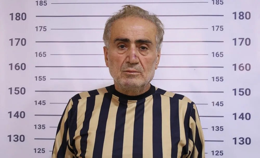 القبض على زعيم سابق في ميليشيا الدفاع الوطني بحلب بتهمة ارتكاب جرائم حرب